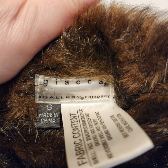 Giacca Reversible Faux Fur Vest - Picture 9 of 11